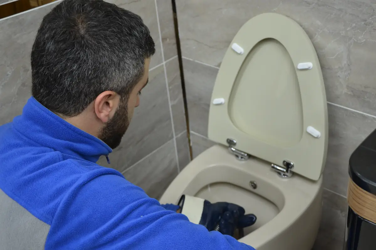 Küçükçekmece’de klozet ve tuvalet tesisatı kontrolü