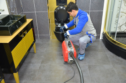 Robotla Tuvalet Açma